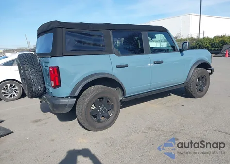 2022 Ford Bronco Black Diamond z USA, uszkodzony, nr VIN 1FMEE5DH1NLB14773